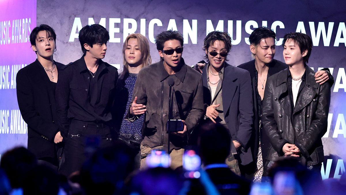 2026 Amas Winners Bts Cardi B Sabrina Carpenter