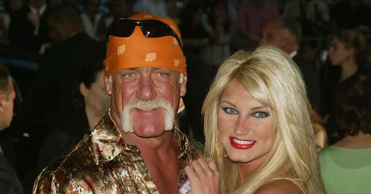 Brooke Hogan Mourns Hulk Hogan Beach Tribute