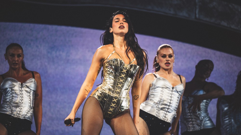 Dua Lipa Sues Samsung 15 Million Unauthorized Photo Tv Packaging