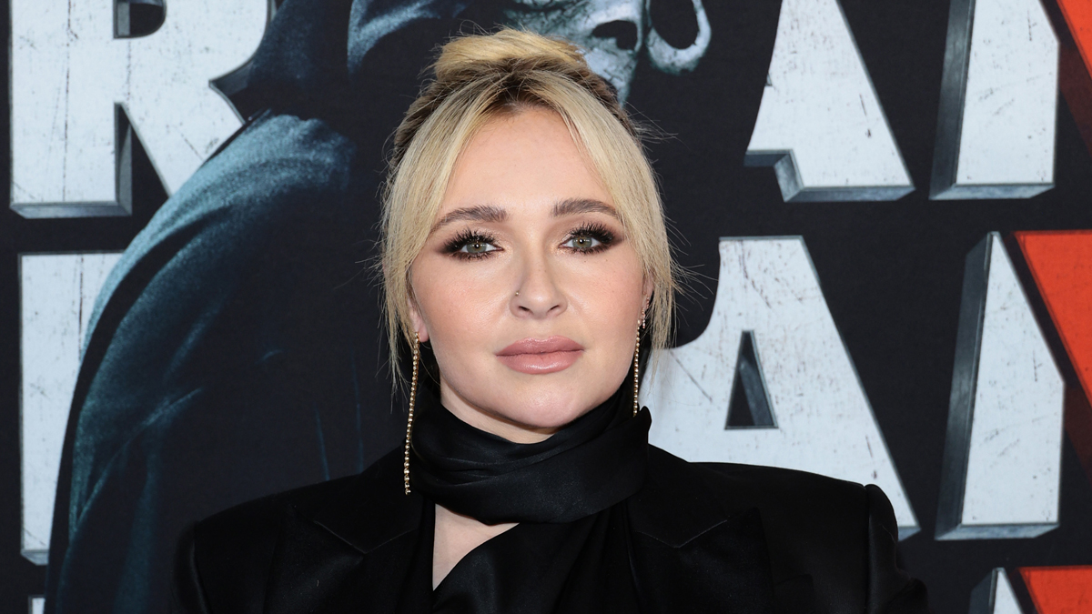 Hayden Panettiere Boat Incident Memoir Undressed Famous Man