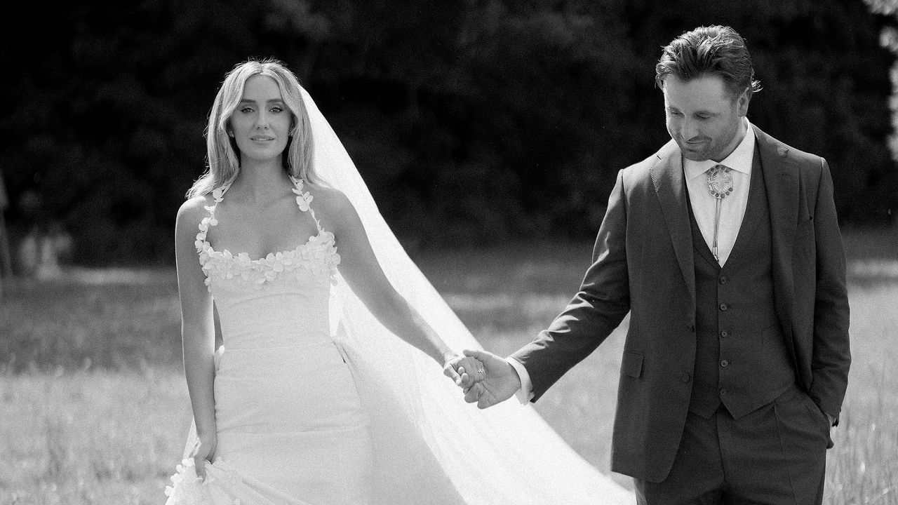 Lainey Wilson Marries Duck Hodges Tennessee Wedding