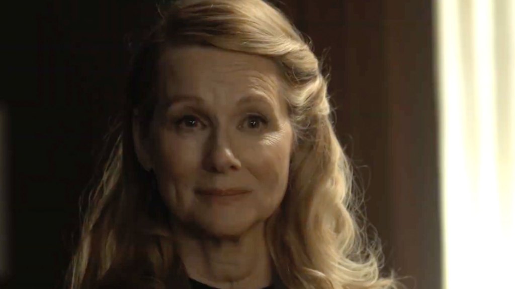 Laura Linney Joins Lanterns — Is She Carol Ferris?