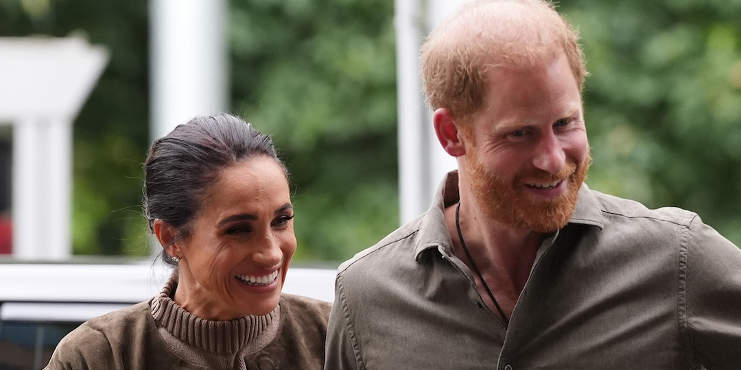 Meghan Markle Lilibet Closet Selfie Red Hair