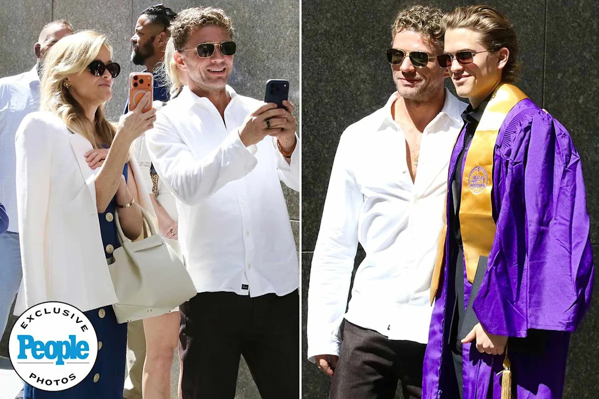 Reese Witherspoon Ryan Phillippe Reunite Son Deacon Nyu Graduation