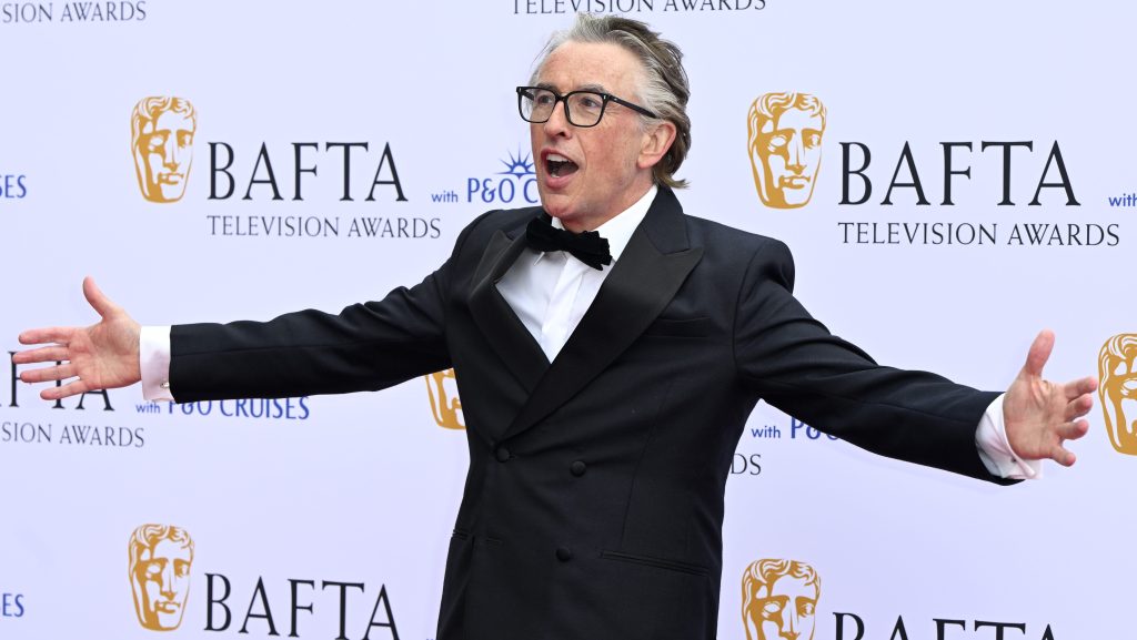 Steve Coogan Helena Bonham Carter White Lotus Exit