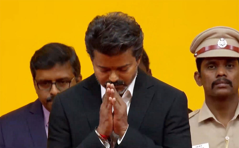 Vijay Sworn In Tamil Nadu Cm First Cabinet